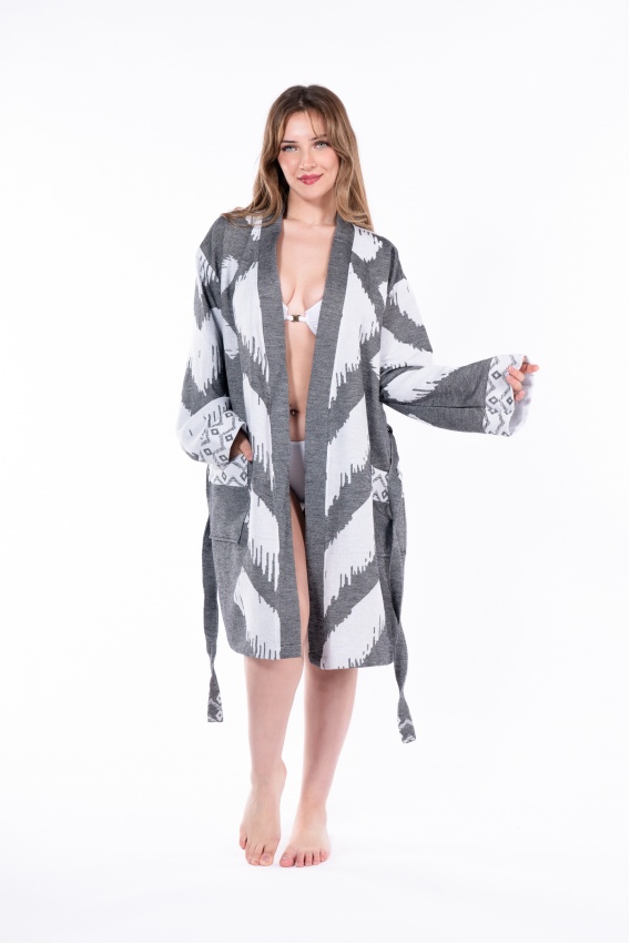 CHAPUTS Edessa Black Bathrobe - V Short