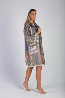 CHAPUTS Nerite Black & Red Bathrobe