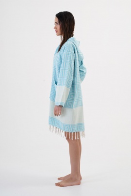 CHAPUTS Square Turquoise Bathrobe