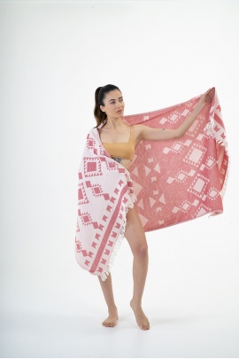 CHAPUTS Akalissus Red Peshtemal