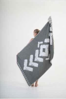 CHAPUTS Edessa Black Peshtemal