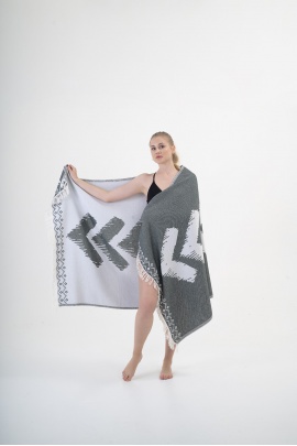 CHAPUTS Edessa Black Peshtemal