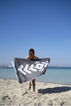 CHAPUTS Edessa Black Peshtemal