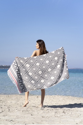 CHAPUTS Hattusas Black Peshtemal