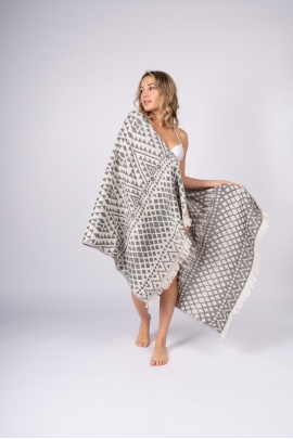 CHAPUTS Hermes Black Peshtemal 