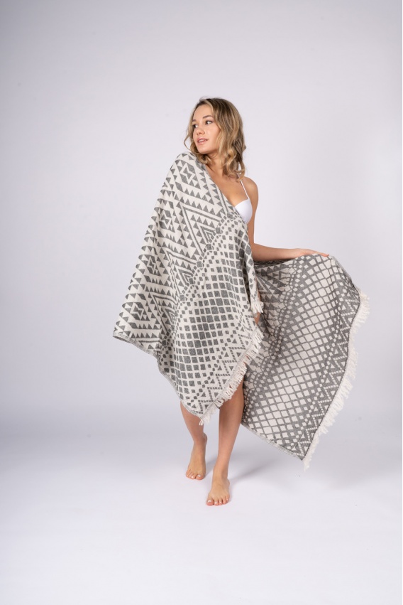 CHAPUTS Hermes Black Peshtemal 