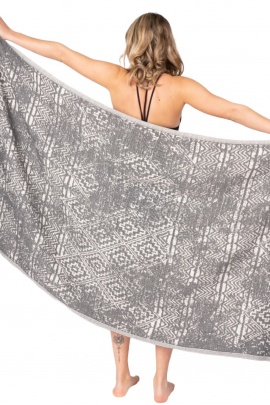 Priene Black Peshtemal