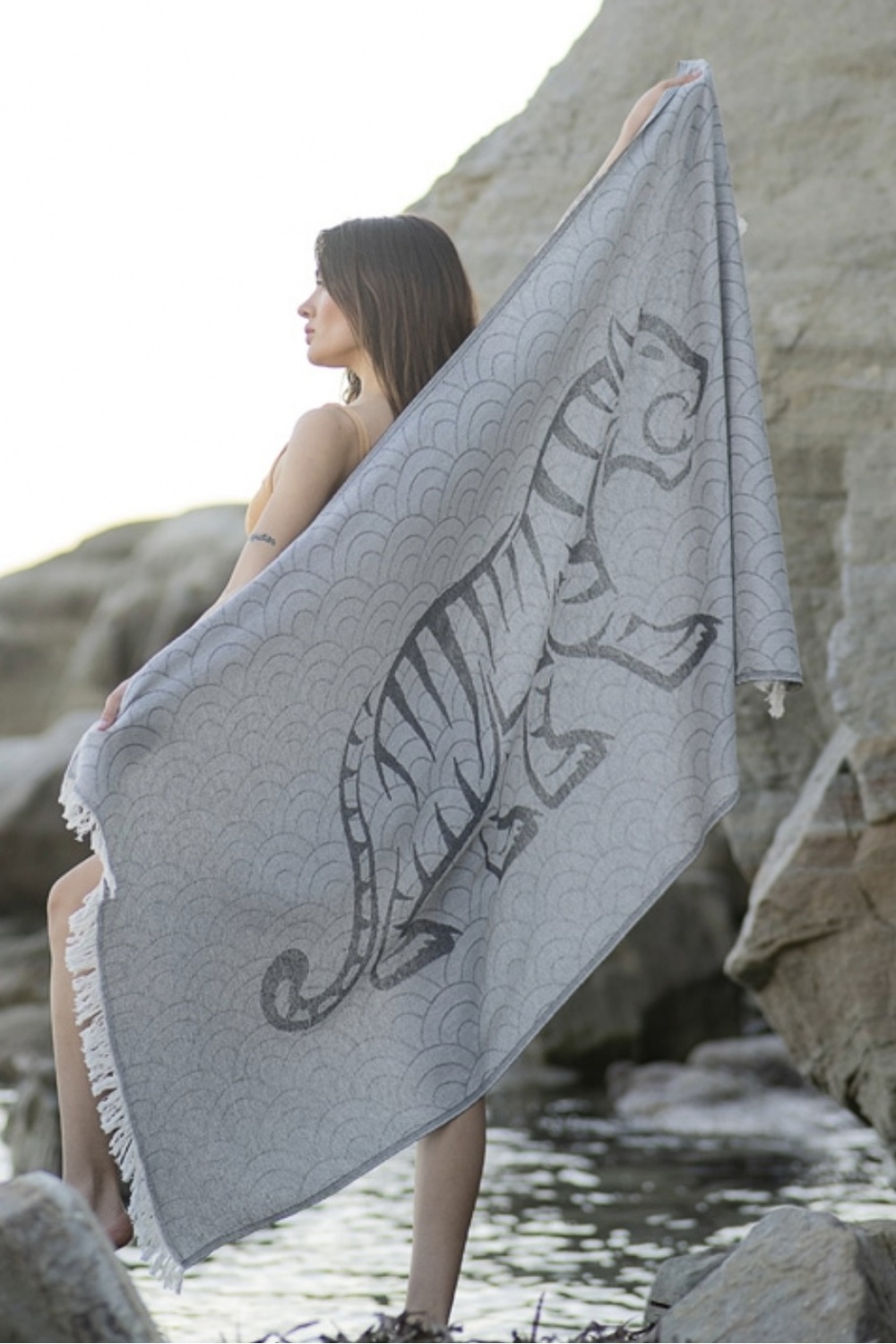 Tiger Black Peshtemal