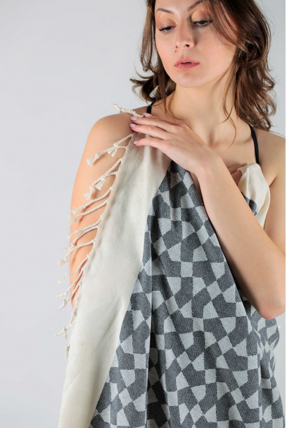 CHAPUTS Aphrodithe Black Peshtemal