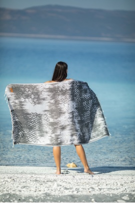 CHAPUTS Areola Black Peshtemal