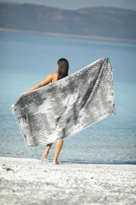 CHAPUTS Areola Black Peshtemal