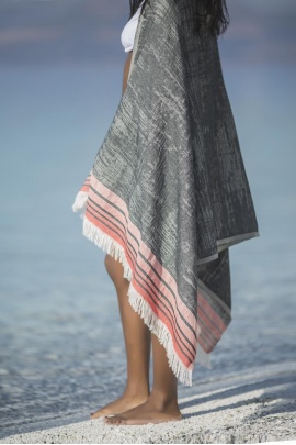 CHAPUTS Melongena Black Peshtemal  CHAPUTS Melongena Black Peshtemal