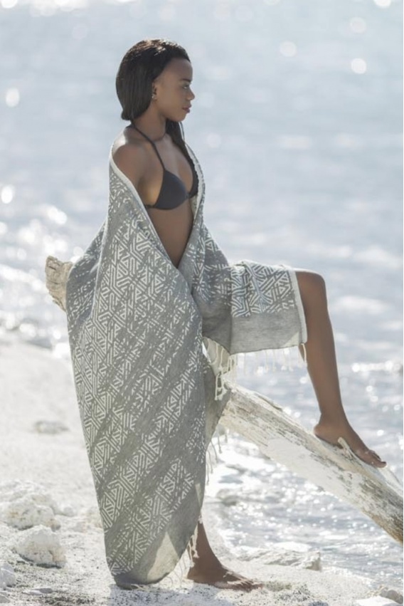 Natica Black Peshtemal