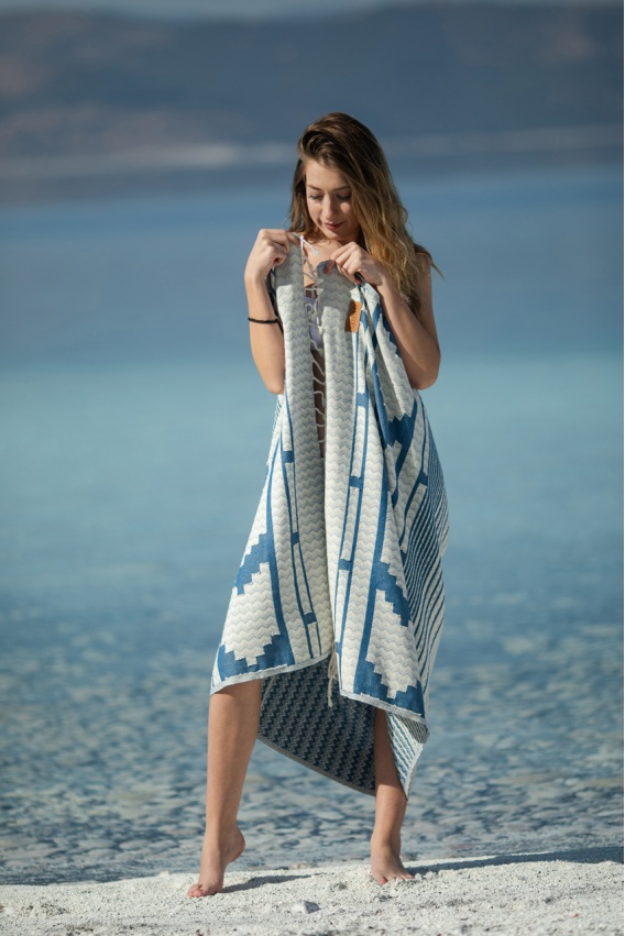 CHAPUTS Nesta Navy Blue Peshtemal