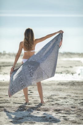 CHAPUTS Oleria Black Peshtemal CHAPUTS Oleria Black Peshtemal