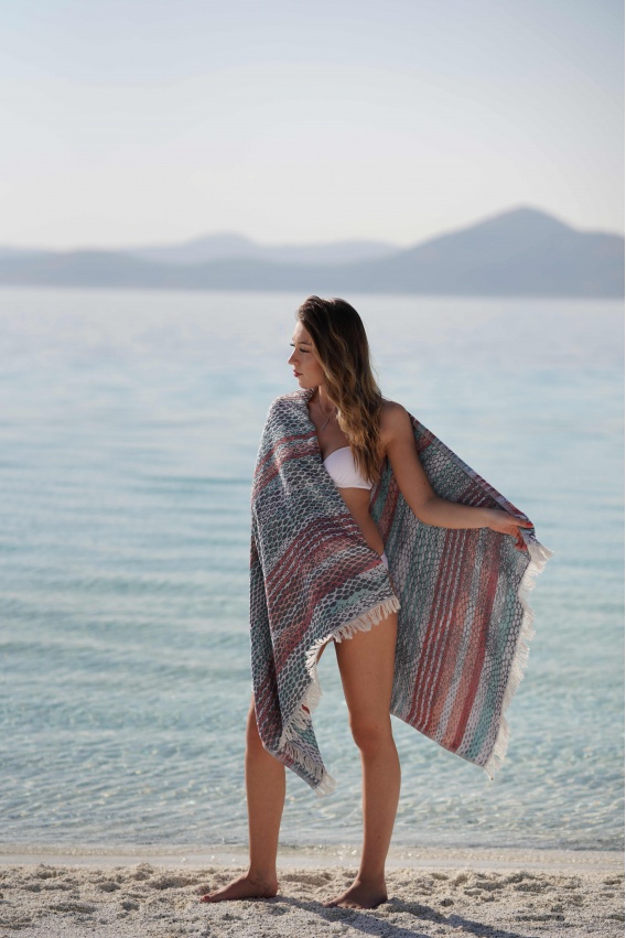 CHAPUTS Pica Navy Blue & Red Peshtemal