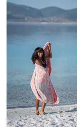 CHAPUTS Tella Red Peshtemal