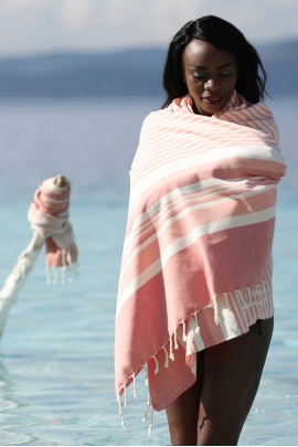 Torellia Red Peshtemal