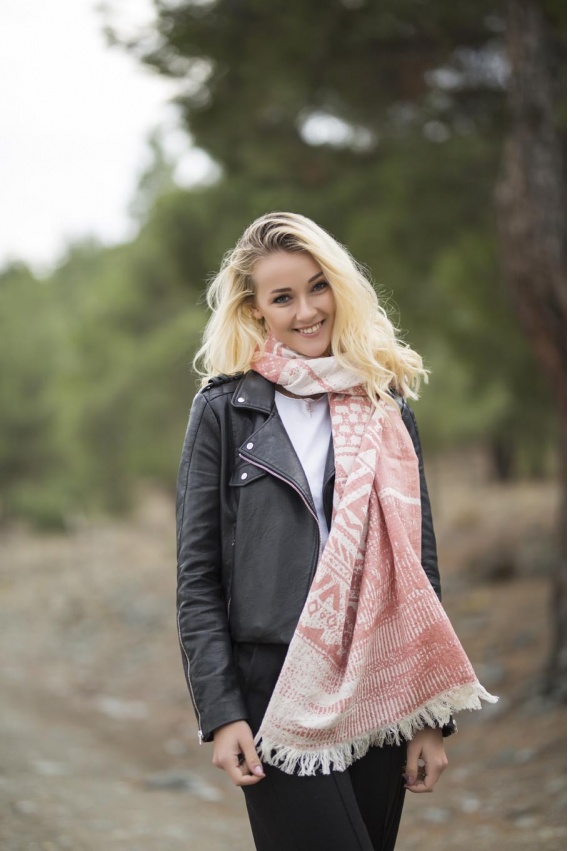 CHAPUTS Venusta Red Peshtemal