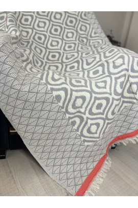 CHAPUTS Drop Throw - Grey & Coral