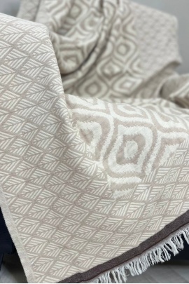 Drop Beige & Brown Throw