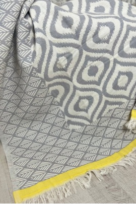 Drop Grey & Yellow Throw