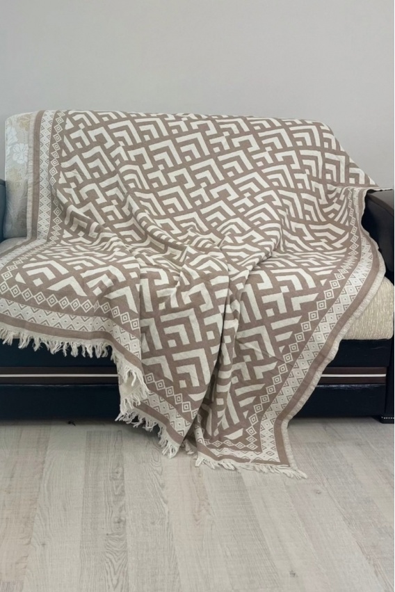 Zizu Beige Throw